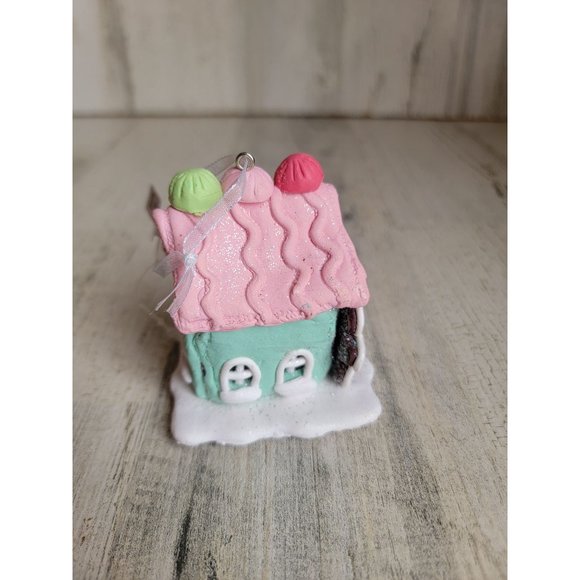 Enchanted Forest mini light up Gingerbread House glitter ornament Xmas - Picture 3 of 6